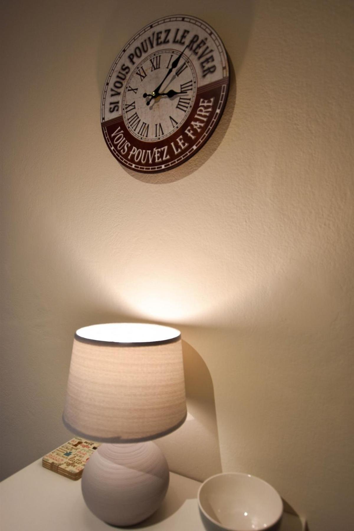 Studio Cosy Abondance Au Coeur Du Centre Historique -Wifi-Coin Chambre Арль Экстерьер фото